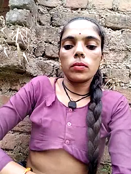 Sonam mehta online show from October 5, 2025, 4:44 am