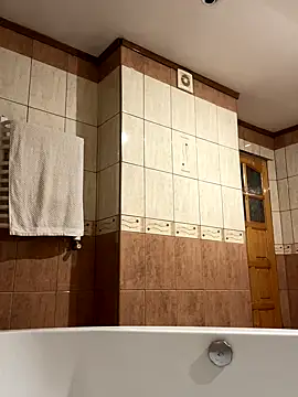 Emilia Mausi online show from October 19, 2025, 6:19 pm