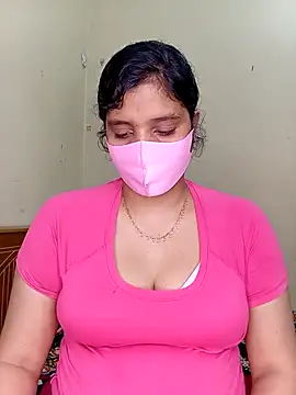 Rose-luckey online show from April 3, 2026, 6:17 pm