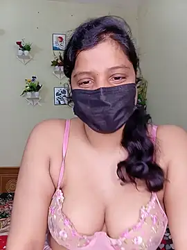 Snapshot of Rose-luckey chatting on July 12, 2026, 7:10 am Rose-luckey online show from July 12, 2026, 7:10 am