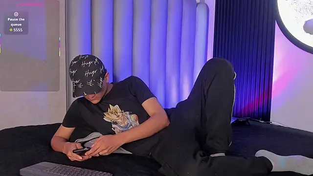  Leohot  online show from November 21, 2025, 3:38 am