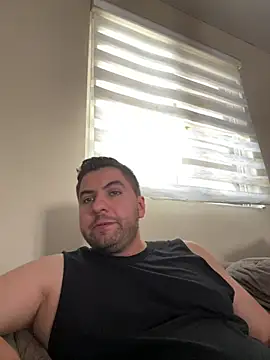 Snapshot of raulgzz4 chatting on March 26, 2026, 5:29 pm raulgzz4 online show from March 26, 2026, 5:29 pm