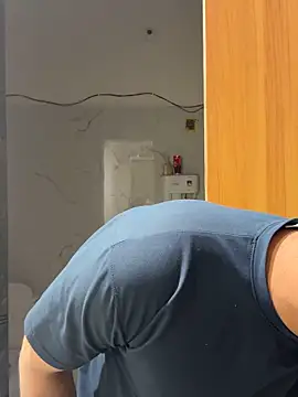 hottestboy03 online show from February 14, 2026, 9:28 am