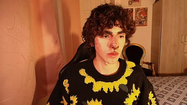 Nude Boy18 online show from November 1, 2025, 6:26 am