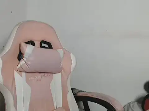 sophiadaza666 online show from May 19, 2026, 12:05 am