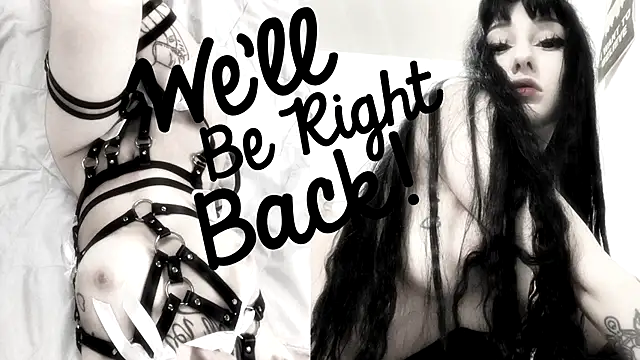 Snapshot of Crystal_somnia chatting on December 2, 2025, 2:39 am Crystal somnia online show from December 2, 2025, 2:39 am