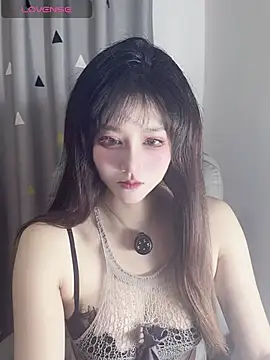 annacc999 online show from September 25, 2025, 9:13 am