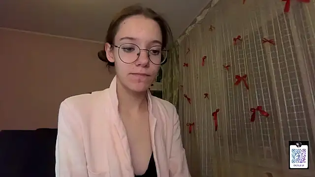 Snapshot of Vietero chatting on May 23, 2026, 7:40 pm Vietero online show from May 23, 2026, 7:40 pm