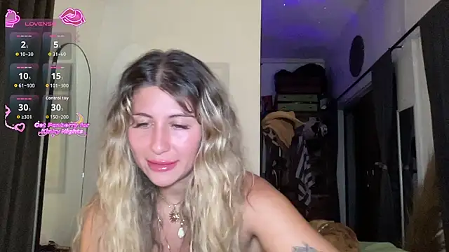 GoddessDove online show from April 8, 2026, 11:43 am