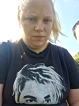 Snapshot of Amberdual chatting on September 13, 2025, 9:42 am Amberdual online show from September 13, 2025, 9:42 am