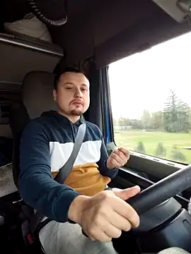 Snapshot of Amberdual chatting on October 27, 2025, 7:12 am Amberdual online show from October 27, 2025, 7:12 am