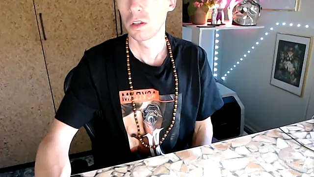 sakiramissy online show from October 9, 2025, 11:41 am