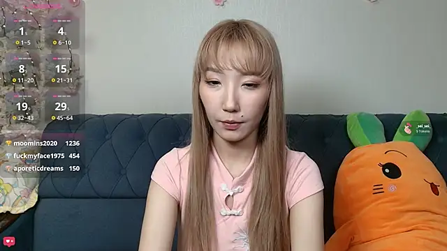 Snapshot of Yume_ko chatting on May 15, 2026, 11:45 pm Yume ko online show from May 15, 2026, 11:45 pm