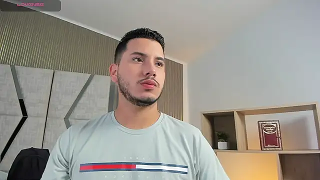 Snapshot of Axel_grey_ chatting on February 8, 2026, 12:30 pm Axel grey online show from February 8, 2026, 12:30 pm