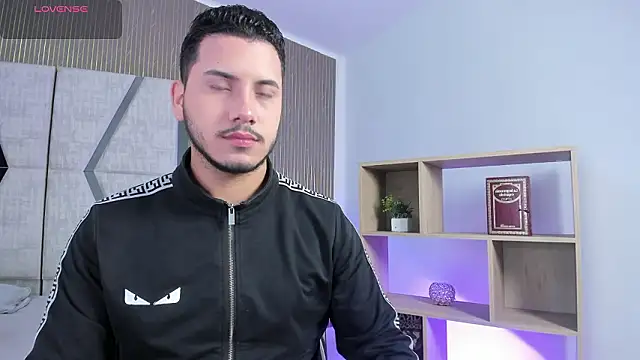 Snapshot of Axel_grey_ chatting on February 15, 2026, 12:36 pm Axel grey online show from February 15, 2026, 12:36 pm