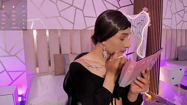 CYRUS TAY online show from April 10, 2026, 12:54 pm