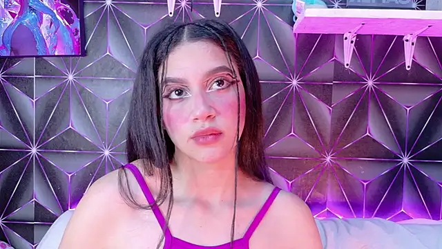 Megan Luxe online show from October 1, 2025, 4:29 am