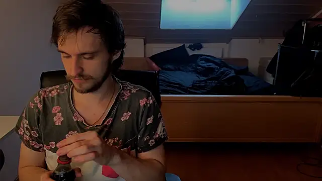 Bez3ybik online show from February 11, 2026, 7:46 am