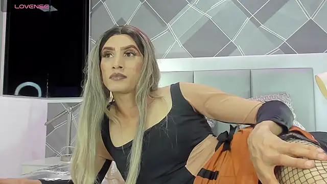 Snapshot of shantala_nastasiia chatting on June 5, 2026, 12:39 am shantala nastasiia online show from June 5, 2026, 12:39 am