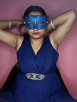 MEERAcle online show from October 26, 2025, 5:08 pm