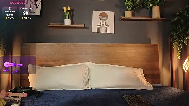 Snapshot of KLOE_LUSTX chatting on February 24, 2026, 10:08 pm KLOE LUSTX online show from February 24, 2026, 10:08 pm