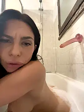 Snapshot of salvana chatting on October 24, 2025, 6:26 pm salvana online show from October 24, 2025, 6:26 pm