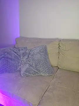 Tina burton1 online show from November 15, 2025, 7:43 pm