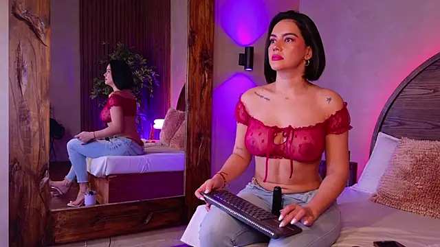 renata black  online show from May 22, 2026, 10:32 am