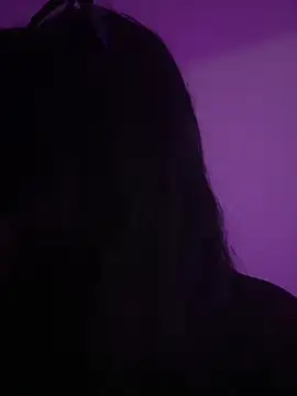 pudizinhaa online show from April 26, 2026, 4:32 am