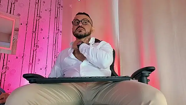 AlphaDrip online show from October 10, 2025, 12:59 pm