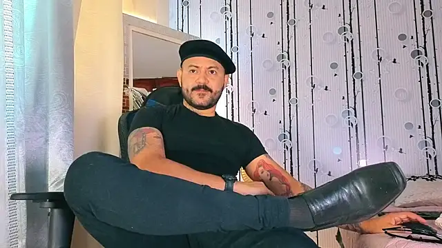 AlphaDrip online show from November 6, 2025, 12:17 pm