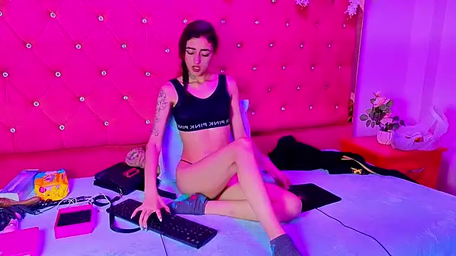  Maleja 19  online show from February 18, 2026, 3:46 am