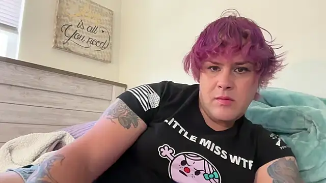 Snapshot of Julietserenity chatting on October 21, 2025, 5:24 pm Julietserenity online show from October 21, 2025, 5:24 pm