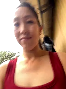 Huong-Ly online show from October 2, 2025, 2:40 am