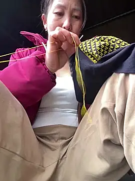 Huong-Ly online show from February 4, 2026, 2:28 am