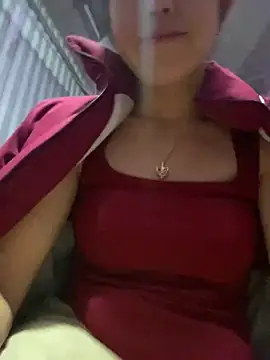 Huong-Ly online show from February 17, 2026, 2:52 am