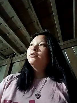 MuiNay online show from October 31, 2025, 11:06 pm