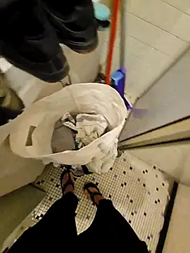 Stingles online show from April 3, 2026, 9:57 pm