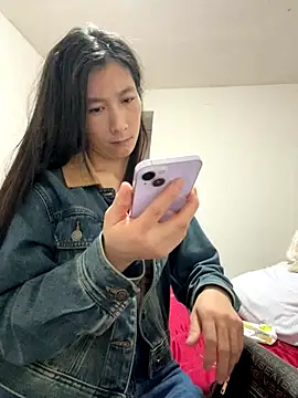 crhong666 online show from November 8, 2025, 12:00 am