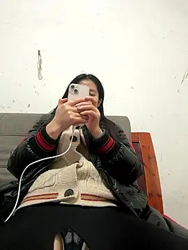 crhong666 online show from January 14, 2026, 12:38 am