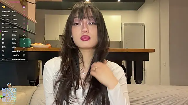 SweetSakuraJane online show from April 4, 2026, 9:12 pm