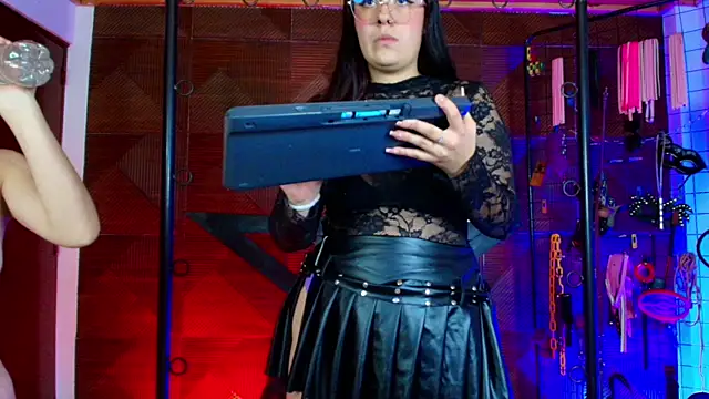 Snapshot of Misstresss_aurora_bdsm chatting on July 7, 2026, 2:10 pm Misstresss aurora bdsm online show from July 7, 2026, 2:10 pm