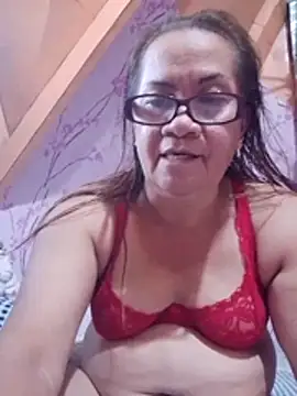 vickyhot1966 online show from May 15, 2026, 9:27 am
