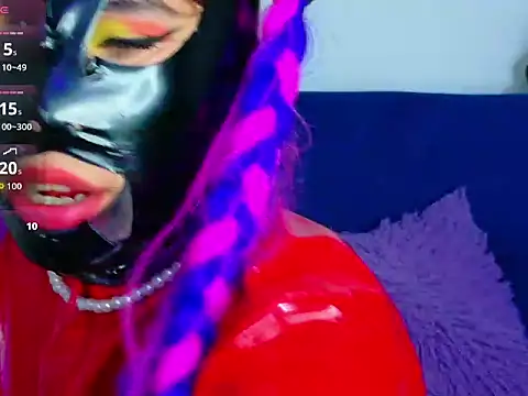 Snapshot of CristalRose chatting on October 26, 2025, 4:40 am CristalRose online show from October 26, 2025, 4:40 am