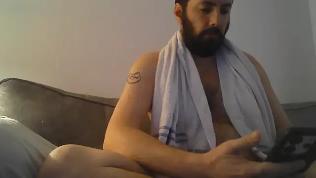 Big Bi Cub online show from September 9, 2025, 2:49 pm