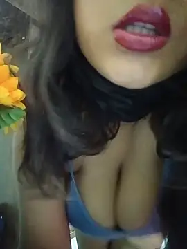Hott Muskan online show from June 8, 2026, 6:52 pm