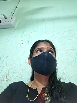 Snapshot of Tamil_Swetha1 chatting on September 24, 2025, 10:18 am Tamil Swetha1 online show from September 24, 2025, 10:18 am