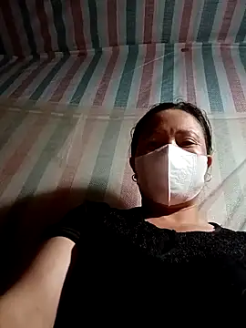 Love-Mama33 online show from October 3, 2025, 10:51 pm