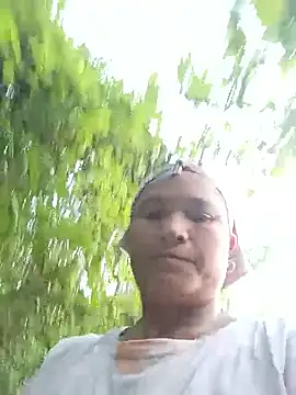 Love-Mama33 online show from October 19, 2025, 10:27 am