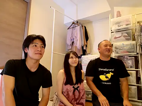 kokezaru9 online show from October 5, 2025, 12:25 pm